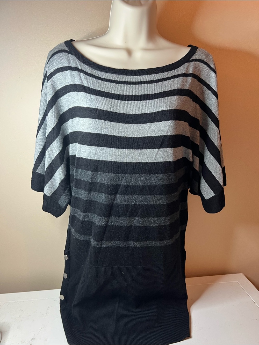 White House Black Market Striped Black and Gray Short Sleeve Sweater Women's Top